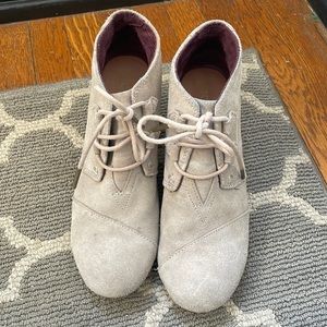TOMS Wedge Boots Size 8.5 Women’s